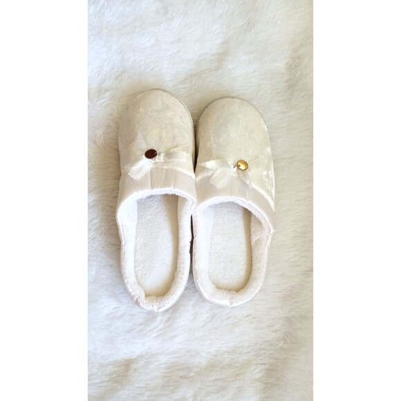 Velveteen Memory Foam Lined Slippers (Size Small / 5-6) White Color Only ~ NEW!! - Picture 2 of 8
